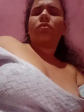 Snapshot of ValeriaSantos- chatting on March 9, 2025, 4:00 pm ValeriaSantos- online show from March 9, 2025, 4:00 pm