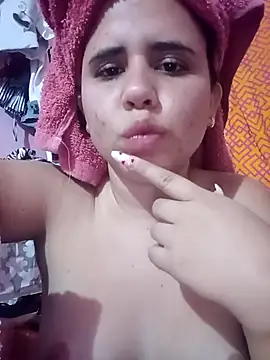 Snapshot of ValeriaSantos- chatting on February 16, 2025, 11:28 pm ValeriaSantos- online show from February 16, 2025, 11:28 pm