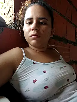 Snapshot of ValeriaSantos- chatting on October 12, 2025, 1:23 pm ValeriaSantos- online show from October 12, 2025, 1:23 pm