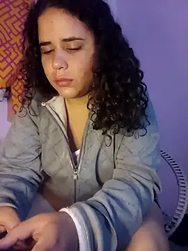 Snapshot of ValeriaSantos- chatting on February 9, 2025, 9:47 am ValeriaSantos- online show from February 9, 2025, 9:47 am