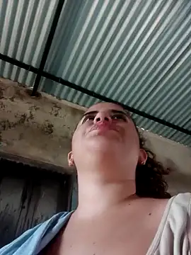 Snapshot of ValeriaSantos- chatting on March 19, 2025, 11:25 pm ValeriaSantos- online show from March 19, 2025, 11:25 pm