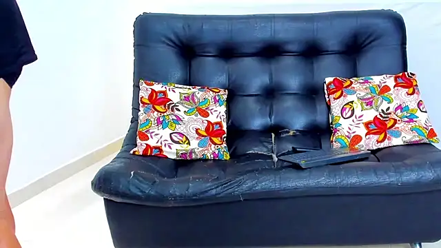 Snapshot of AlfredWalker chatting on February 19, 2026, 1:41 pm AlfredWalker online show from February 19, 2026, 1:41 pm