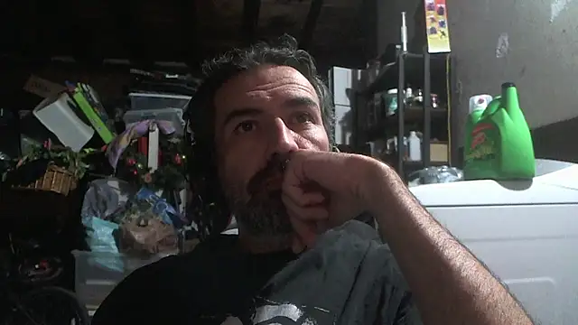 Snapshot of Anarchy_Burger chatting on July 12, 2026, 9:54 am Anarchy Burger online show from July 12, 2026, 9:54 am