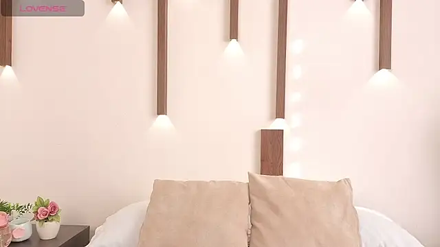 abby miller26 online show from December 16, 2025, 12:31 pm