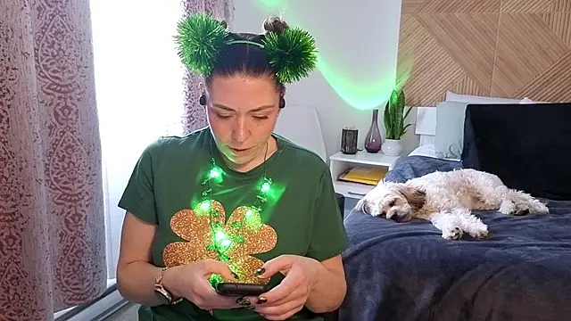 Ellie-L-Elizabeth online show from March 17, 2026, 6:11 pm