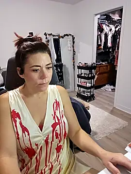 Ellie-L-Elizabeth online show from October 24, 2025, 4:17 pm