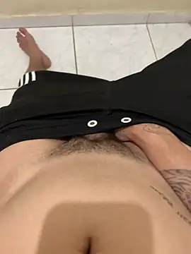 Snapshot of Mestre699 chatting on February 17, 2025, 8:06 pm Mestre699 online show from February 17, 2025, 8:06 pm