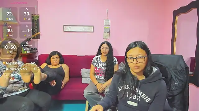 Snapshot of lesbiancuple chatting on November 29, 2025, 2:50 pm lesbiancuple online show from November 29, 2025, 2:50 pm