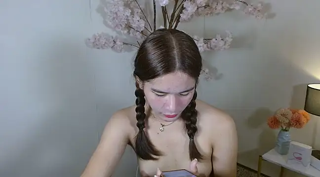 Snapshot of Mimi_Cums chatting on March 11, 2025, 4:07 pm Mimi Cums online show from March 11, 2025, 4:07 pm