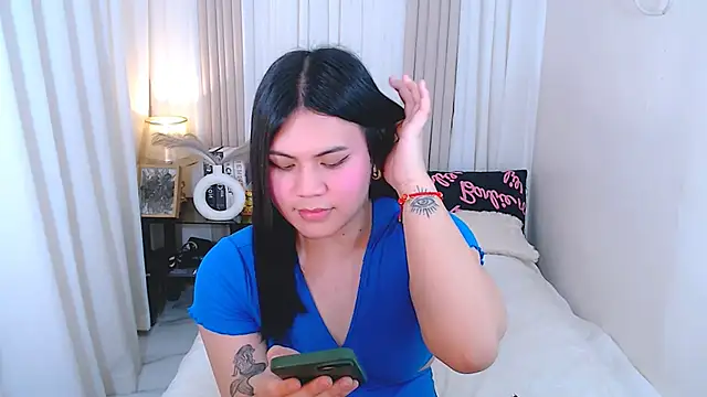 Snapshot of Mimi_Cums chatting on November 7, 2025, 2:49 am Mimi Cums online show from November 7, 2025, 2:49 am