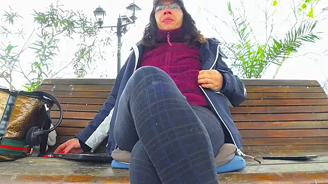 SquirtyMellissaLabia online show from December 3, 2025, 8:58 am