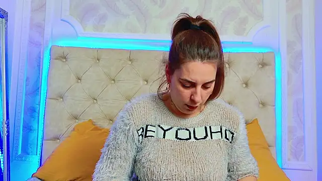 KarinaNoir online show from March 21, 2026, 5:08 am