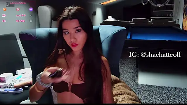 shachatteof online show from December 2, 2025, 10:17 am