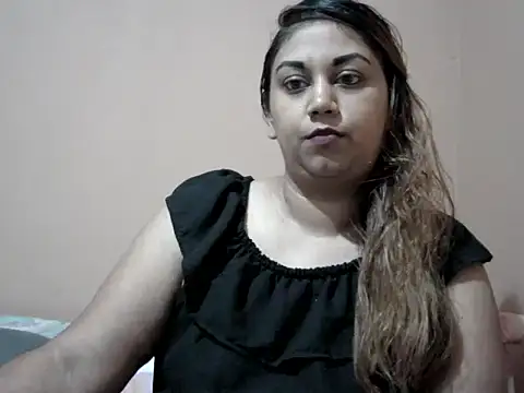 bellachow10 online show from November 29, 2025, 8:09 pm