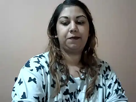 bellachow10 online show from October 28, 2025, 6:34 am