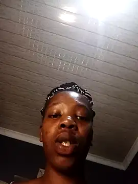 Snapshot of SheisBlacq chatting on September 17, 2025, 8:33 pm SheisBlacq online show from September 17, 2025, 8:33 pm