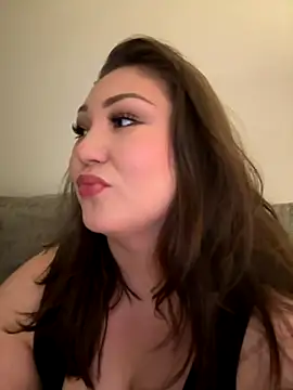 RosieDixx online show from November 29, 2025, 3:17 am