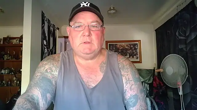 Snapshot of HOTANAL chatting on February 26, 2026, 11:27 pm HOTANAL online show from February 26, 2026, 11:27 pm