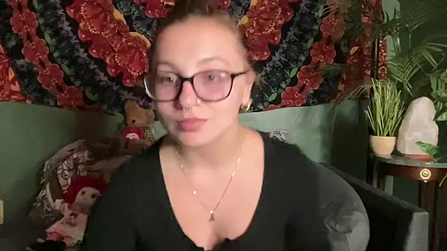 Snapshot of sweetandwet_daddy chatting on October 21, 2025, 10:36 am sweetandwet daddy online show from October 21, 2025, 10:36 am