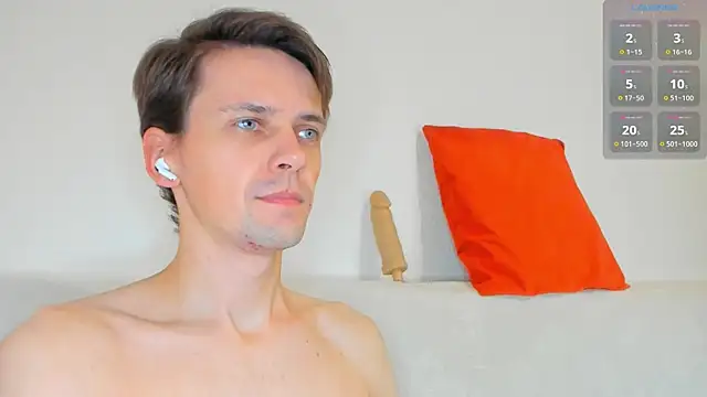 Snapshot of Jasper_Sun chatting on October 28, 2025, 9:03 pm Jasper Sun online show from October 28, 2025, 9:03 pm