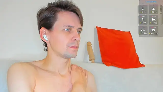 Snapshot of Jasper_Sun chatting on October 31, 2025, 9:11 pm Jasper Sun online show from October 31, 2025, 9:11 pm