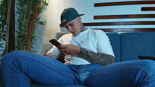 Joeysexx2 online show from November 10, 2025, 3:33 am