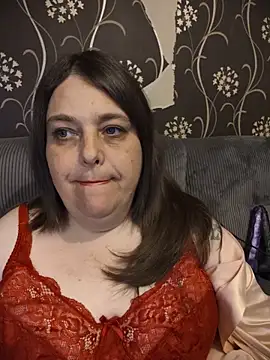 Snapshot of HouseWifeWhore_Milf chatting on June 6, 2026, 11:32 pm HouseWifeWhore Milf online show from June 6, 2026, 11:32 pm