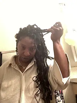 markquanna online show from February 17, 2026, 3:15 am