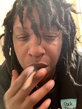 Snapshot of markquanna chatting on April 24, 2026, 4:14 am markquanna online show from April 24, 2026, 4:14 am
