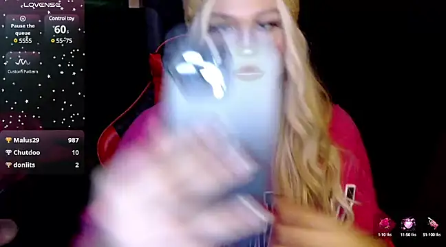 stacey wills44 online show from March 3, 2025, 11:56 pm