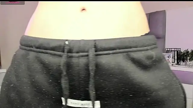 Snapshot of Charlotte7-7 chatting on November 16, 2025, 11:41 pm Charlotte7-7 online show from November 16, 2025, 11:41 pm