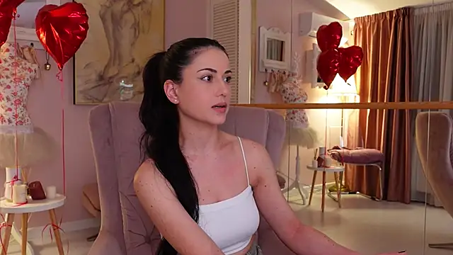 OliviaSirena online show from February 26, 2026, 10:32 pm