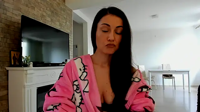 Snapshot of OliviaSirena chatting on March 27, 2026, 1:23 pm OliviaSirena online show from March 27, 2026, 1:23 pm