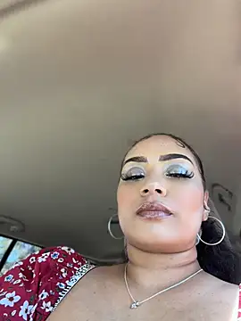 Snapshot of CarmelaAnthony chatting on April 21, 2026, 5:52 pm CarmelaAnthony online show from April 21, 2026, 5:52 pm