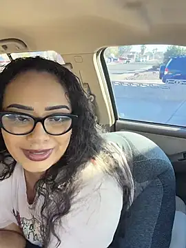 Snapshot of CarmelaAnthony chatting on November 13, 2025, 4:33 pm CarmelaAnthony online show from November 13, 2025, 4:33 pm