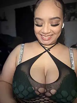 Snapshot of CarmelaAnthony chatting on January 19, 2025, 2:17 pm CarmelaAnthony online show from January 19, 2025, 2:17 pm