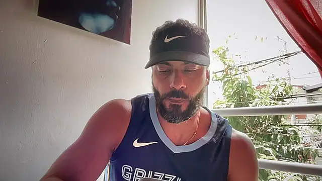 romeolovedark online show from September 14, 2025, 4:18 pm