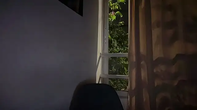 romeolovedark online show from April 9, 2026, 6:19 am