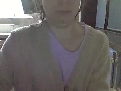 Snapshot of Moi_Lina chatting on November 10, 2025, 12:26 am Moi Lina online show from November 10, 2025, 12:26 am
