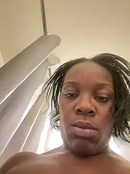 Snapshot of ChocolateBuns101 chatting on December 19, 2024, 2:56 am ChocolateBuns101 online show from December 19, 2024, 2:56 am