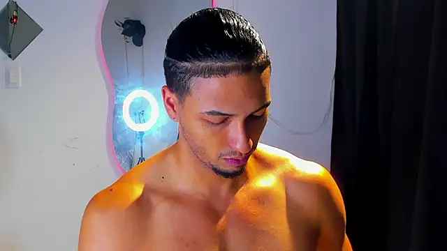 Kris Khalifa69 online show from September 17, 2025, 3:36 pm