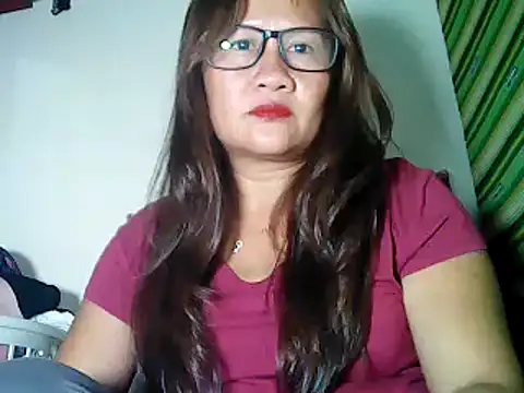 Snapshot of CarelineJoy chatting on February 24, 2025, 11:21 am CarelineJoy online show from February 24, 2025, 11:21 am