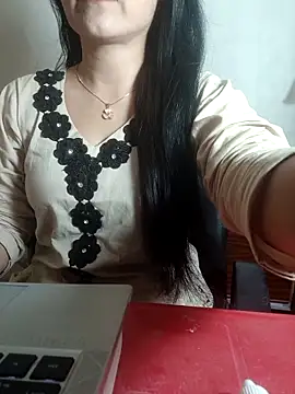 Snapshot of Chanchal--Navya chatting on April 30, 2026, 5:53 pm Chanchal--Navya online show from April 30, 2026, 5:53 pm