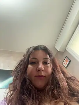 DaisyVibesss online show from November 12, 2025, 8:29 am