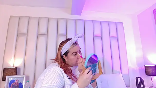 Snapshot of aandreaperez chatting on February 7, 2026, 11:51 am aandreaperez online show from February 7, 2026, 11:51 am