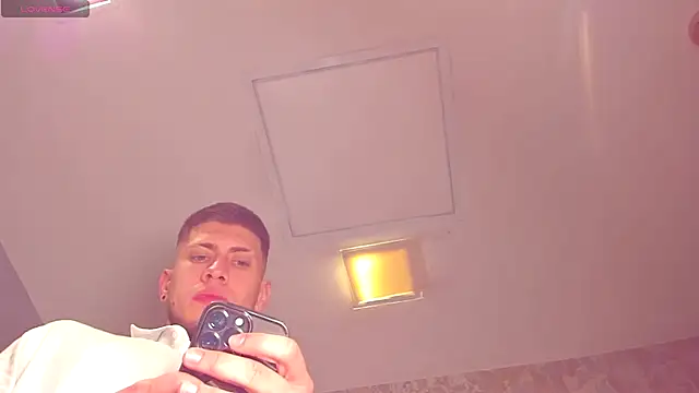 SebastianMaximoff online show from November 6, 2025, 7:18 pm