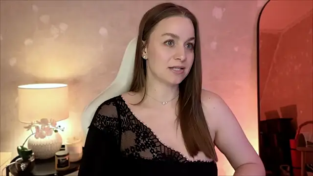 Snapshot of MilaFleur chatting on December 16, 2025, 3:05 pm MilaFleur online show from December 16, 2025, 3:05 pm