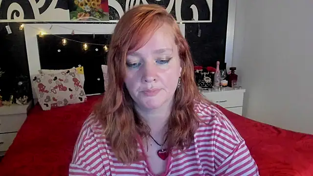 Snapshot of SinFulTitsDD chatting on January 24, 2025, 11:12 pm SinFulTitsDD online show from January 24, 2025, 11:12 pm