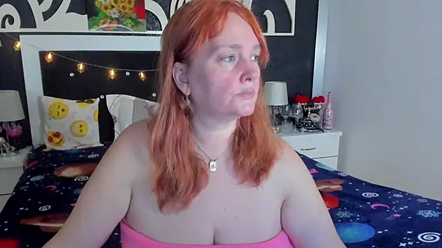 Snapshot of SinFulTitsDD chatting on February 16, 2025, 9:38 pm SinFulTitsDD online show from February 16, 2025, 9:38 pm