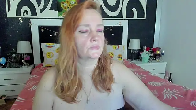 Snapshot of SinFulTitsDD chatting on March 3, 2025, 8:43 pm SinFulTitsDD online show from March 3, 2025, 8:43 pm